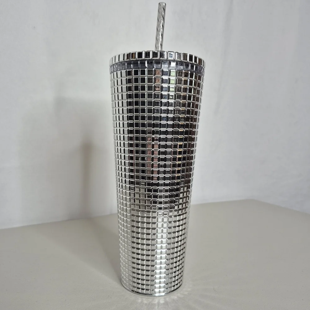 Starbuck 2023 Holiday Metallic Mirror Silver Grid Venti Cold Cup